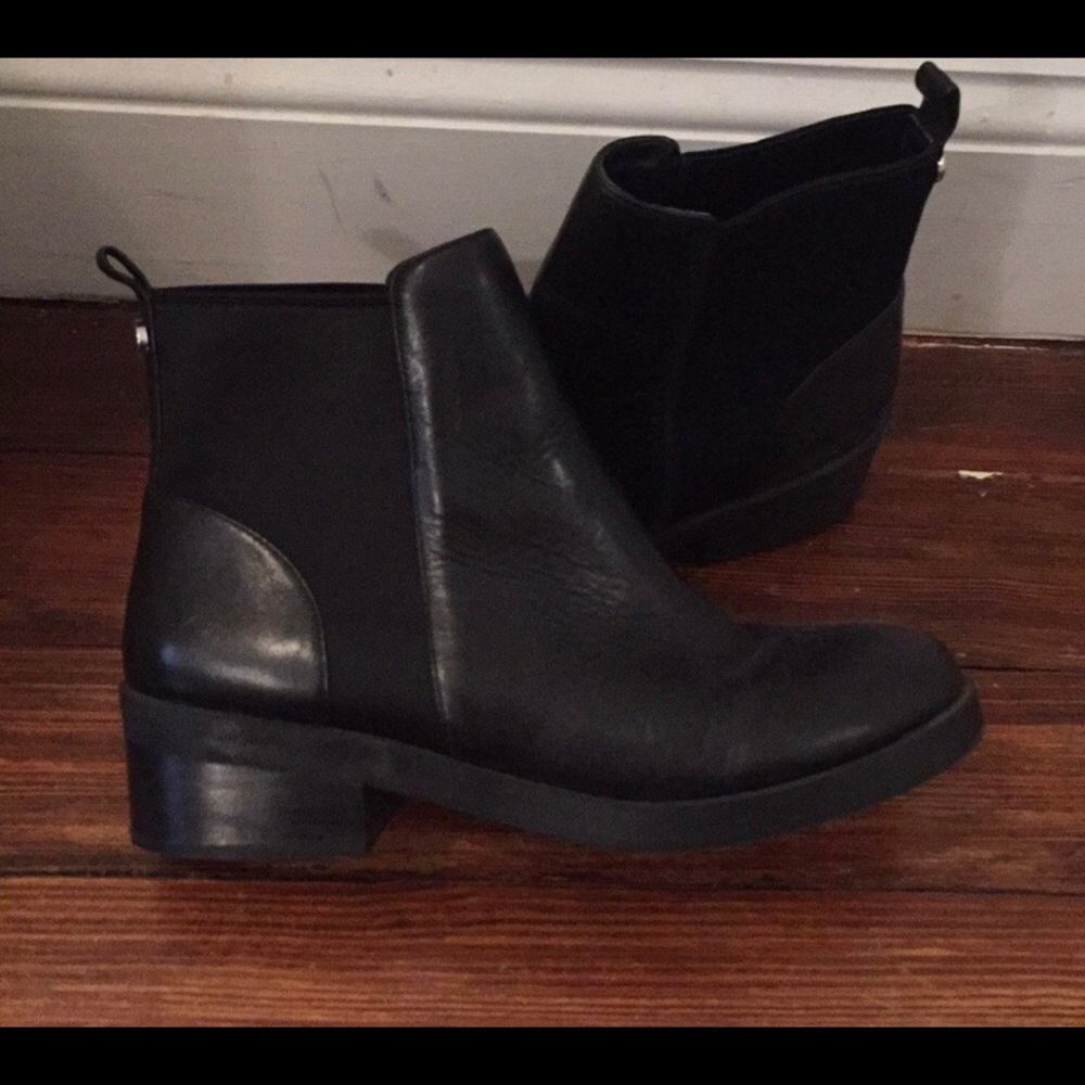 Black Steve Madden booties